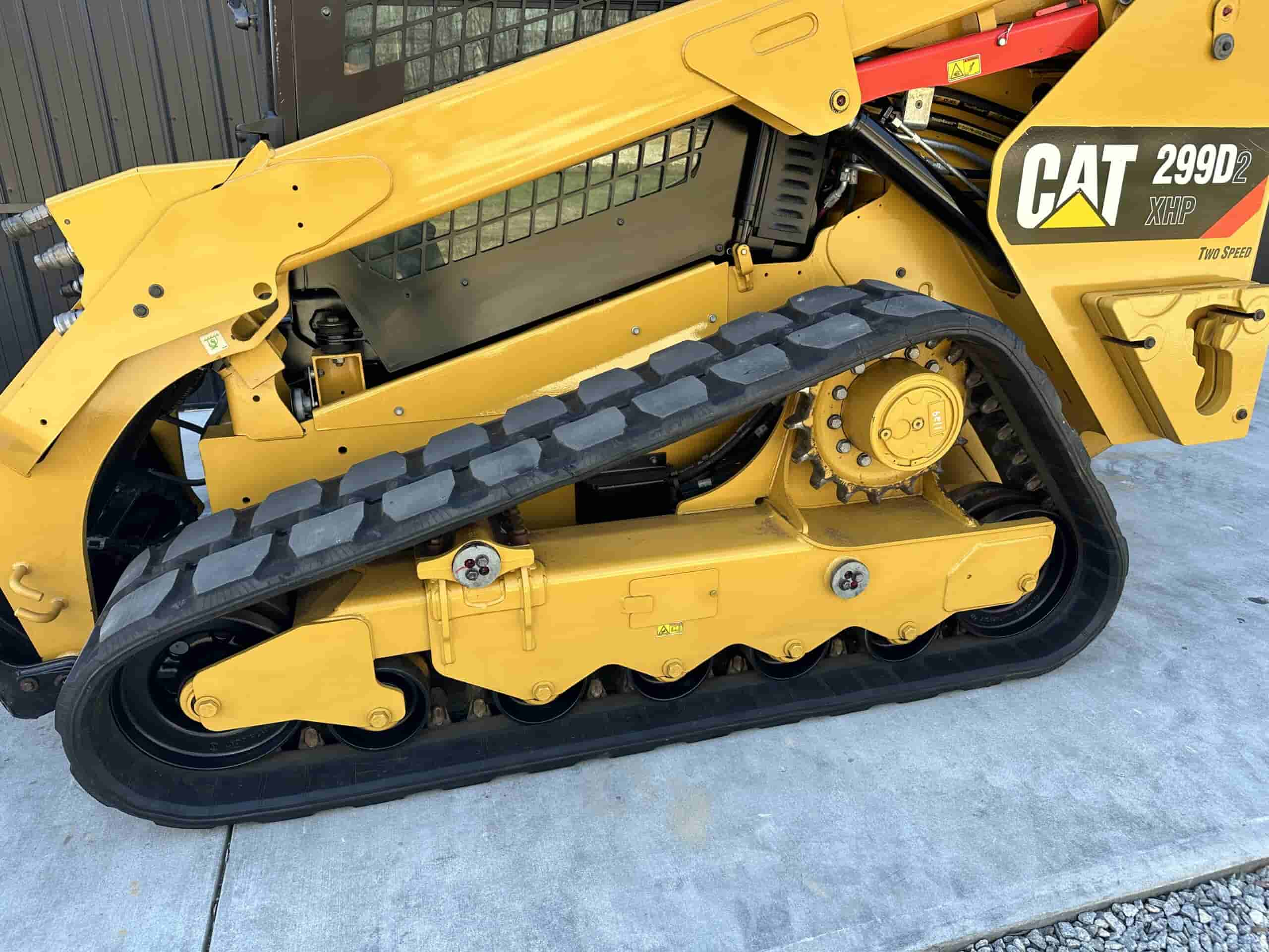 2018 CAT 299 XHP CLEAN
